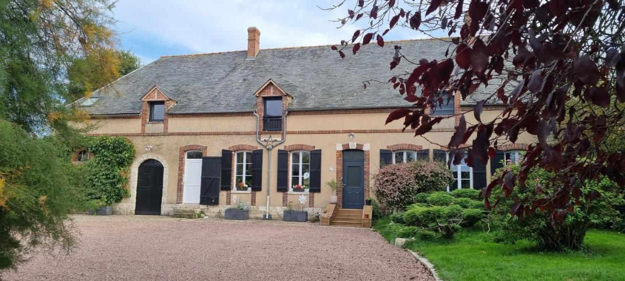 Au Nid Des Champs, Agreable Chambre D'Hotes, Proche De Chartres Dammarie  エクステリア 写真